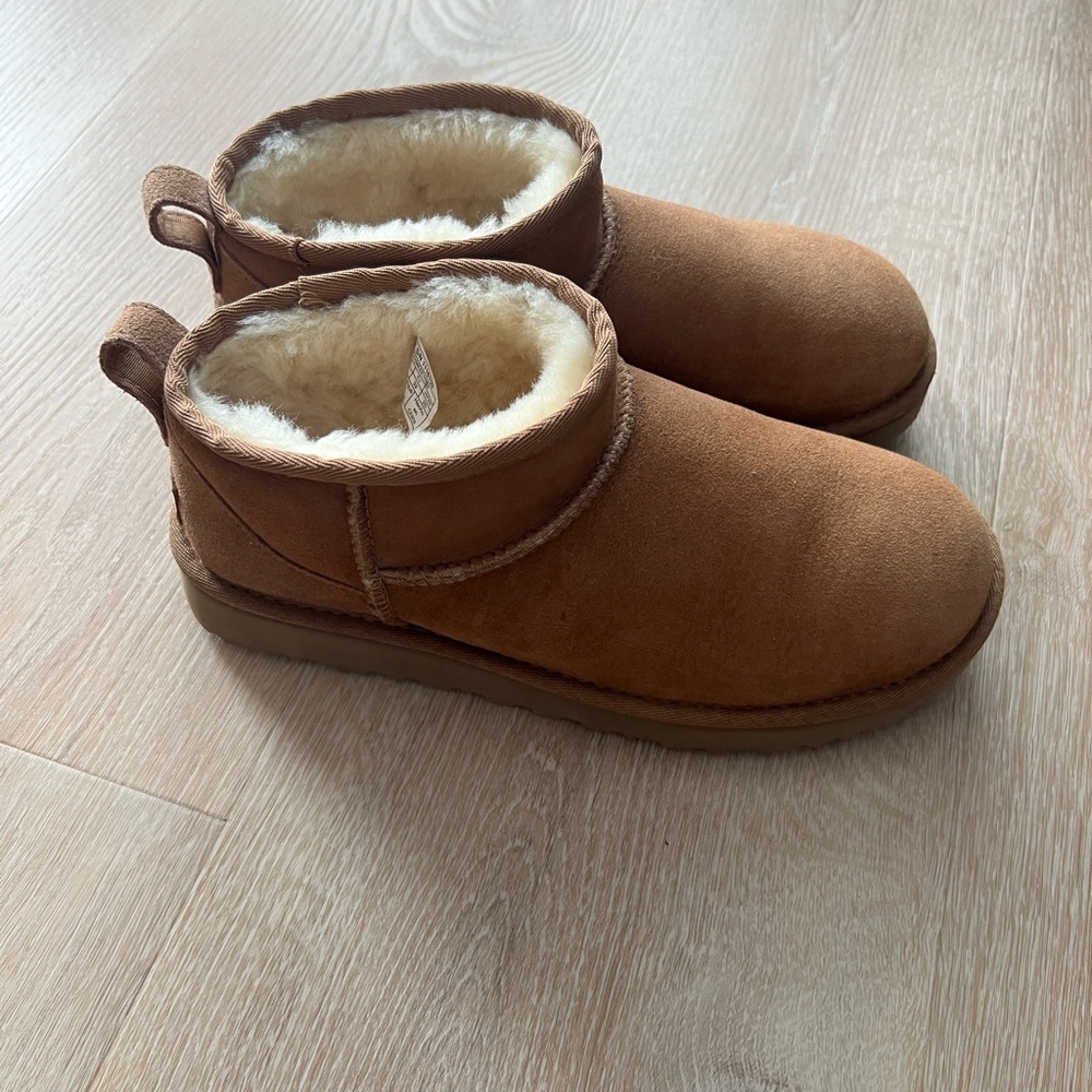 UGG Ultra Mini Classic Boot - Chestnut